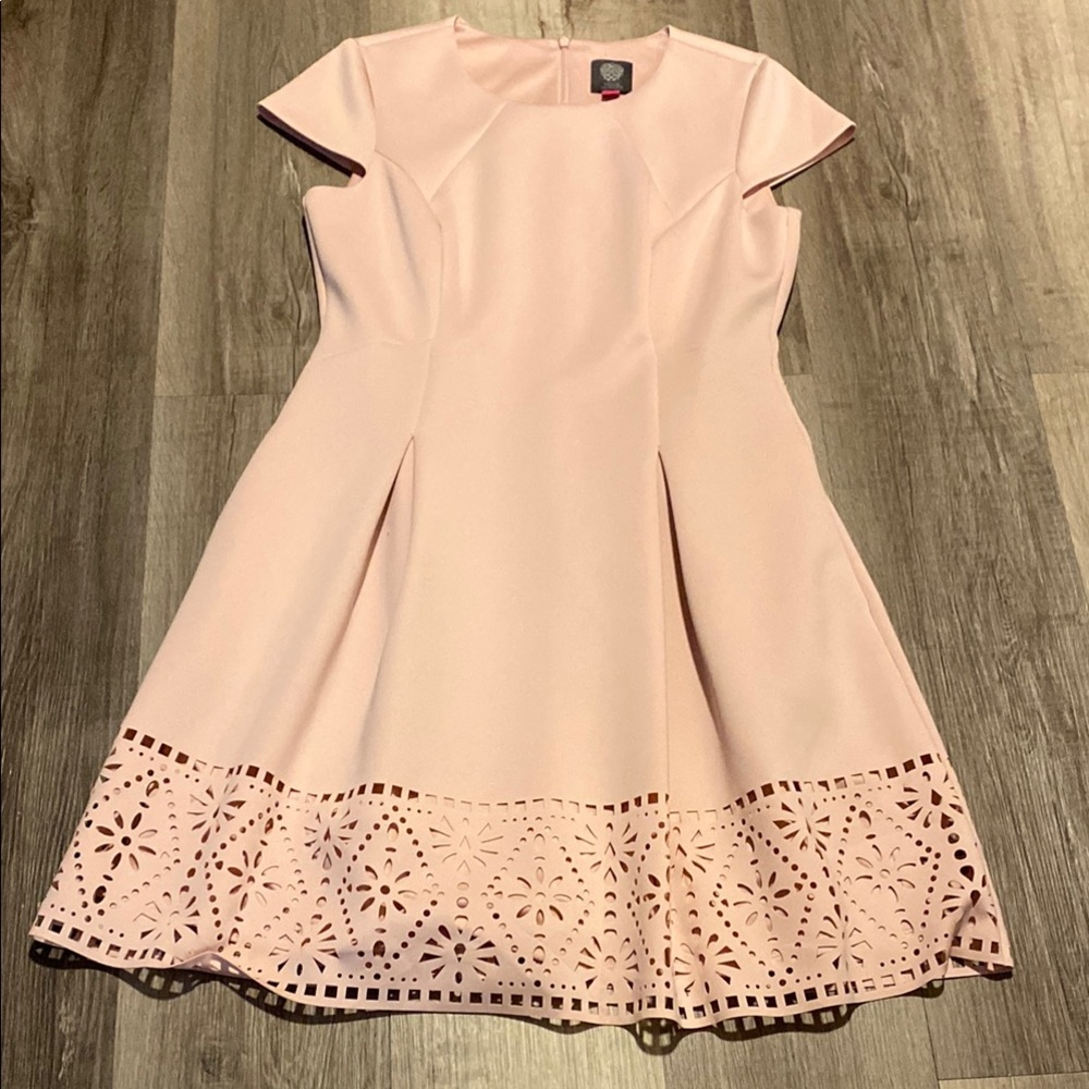 Vince Camuto women’s Blush Pink lazer cut dress sz L